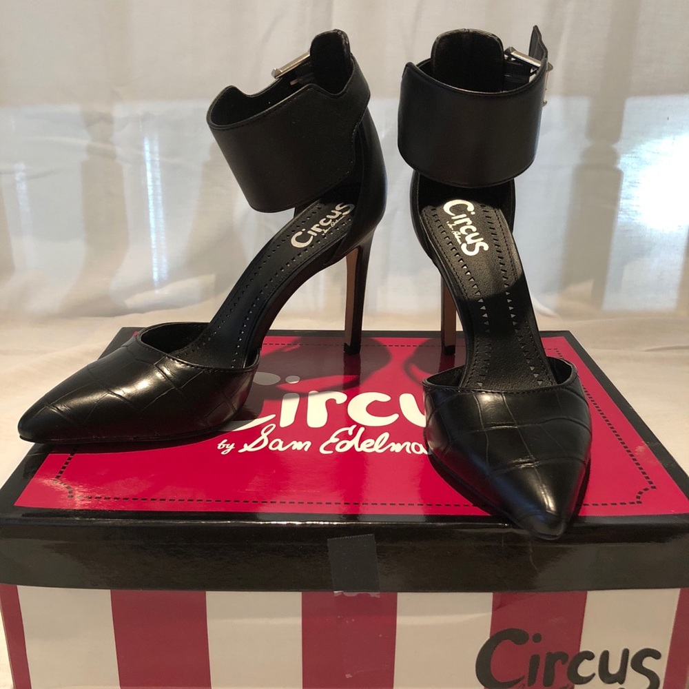 “Maddy” Dress Pump by Circus/Sam Edelman size 6